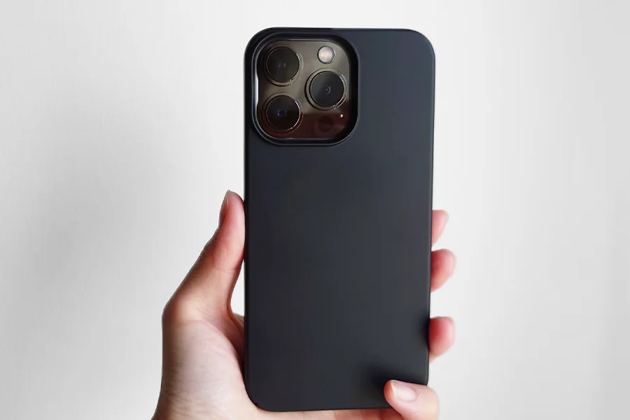 iPhone 13 Pro用 CASEFINITE THE INFINITE AIR(ピアノブラック)レビュー|完璧にちょうど良い使い心地。Apple純正ケースと比較アイキャッチ